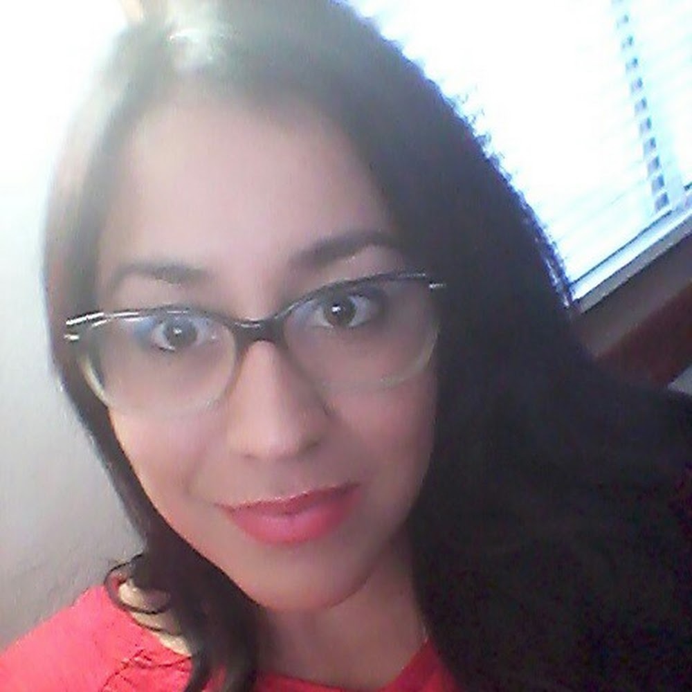 Meet your Posher, Cesia